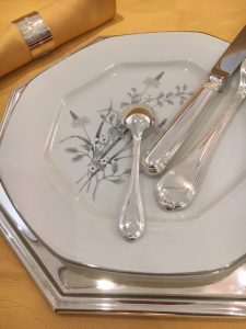 Nappe Christofle et 8 serviettes