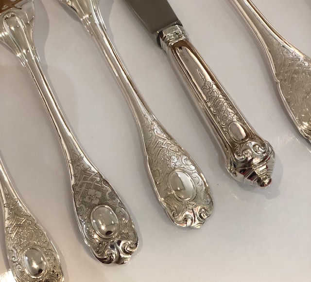 (Français) Ménagère d’exception- Puiforcat-modèle Elysée-argent massif-119 pièces