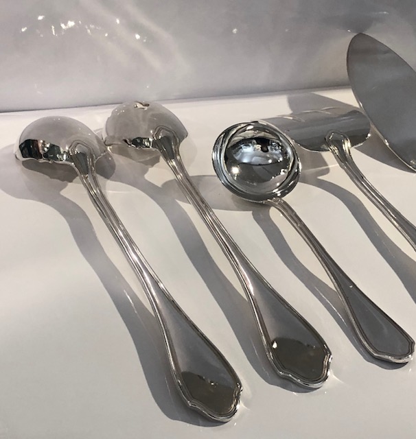 Ménagère ancienne Ravinet d'Enfert couverts