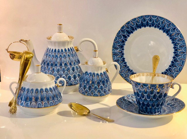 (Français) Très bel ensemble en porcelaine Russe + ensemble à thé en vermeil, à saisir vite !