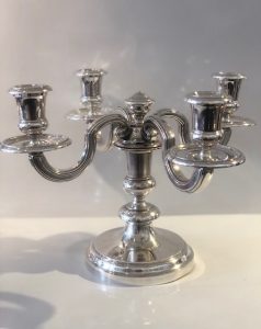 Hauteur : 22cm-Diamètre : 33cm.