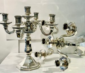 Paire de chandeliers art-déco