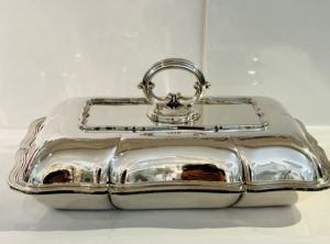 Légumier double en argent massif