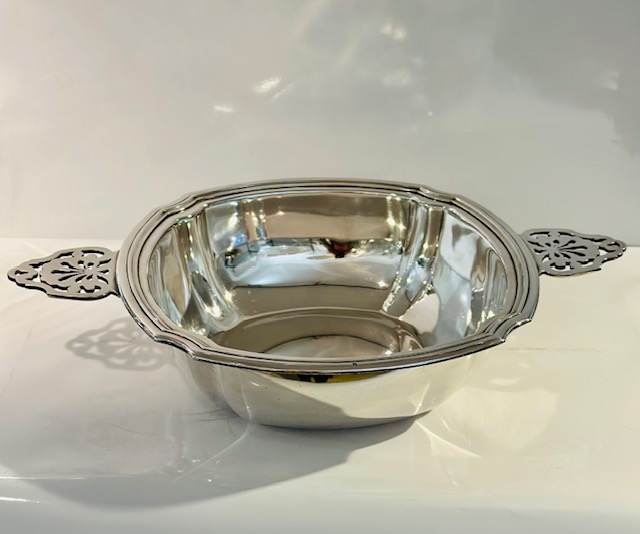 (Français) Jolie jatte Christofle en argent massif !