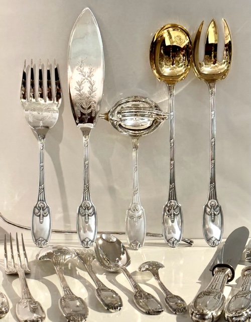 (Français) Ménagère Christofle, modèle Delafosse.